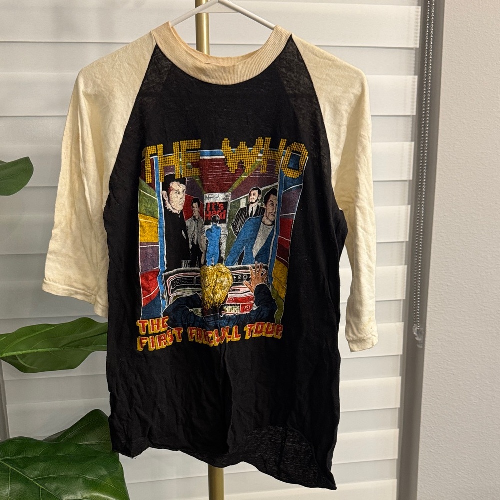 Authentic/Original The WHO First Farewell Tour Concert T-Shirt, Large-RARE!